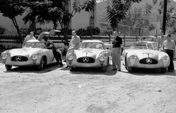 Illustration for article titled Mercedes-Benz SLS: Once Upon A Time In Mexico